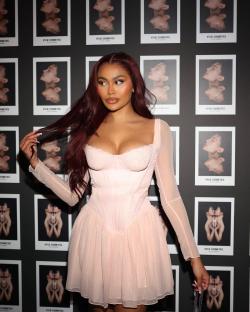 Ella Thomas at a Kylie Cosmetics event.