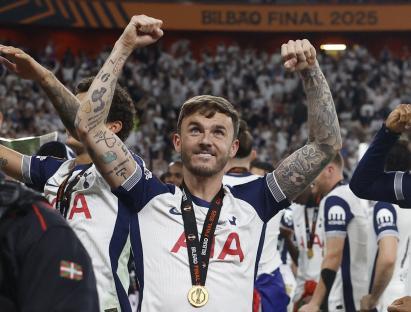 James Maddison of Tottenham Hotspur celebrates winning the Europa League.