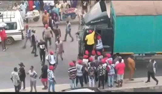 Abia Task Force owns up, as personnel pull down truck driver from wheel 3