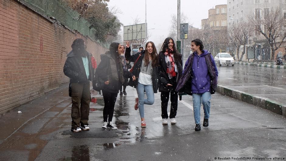 Women without headscarves on the streets of Tehran